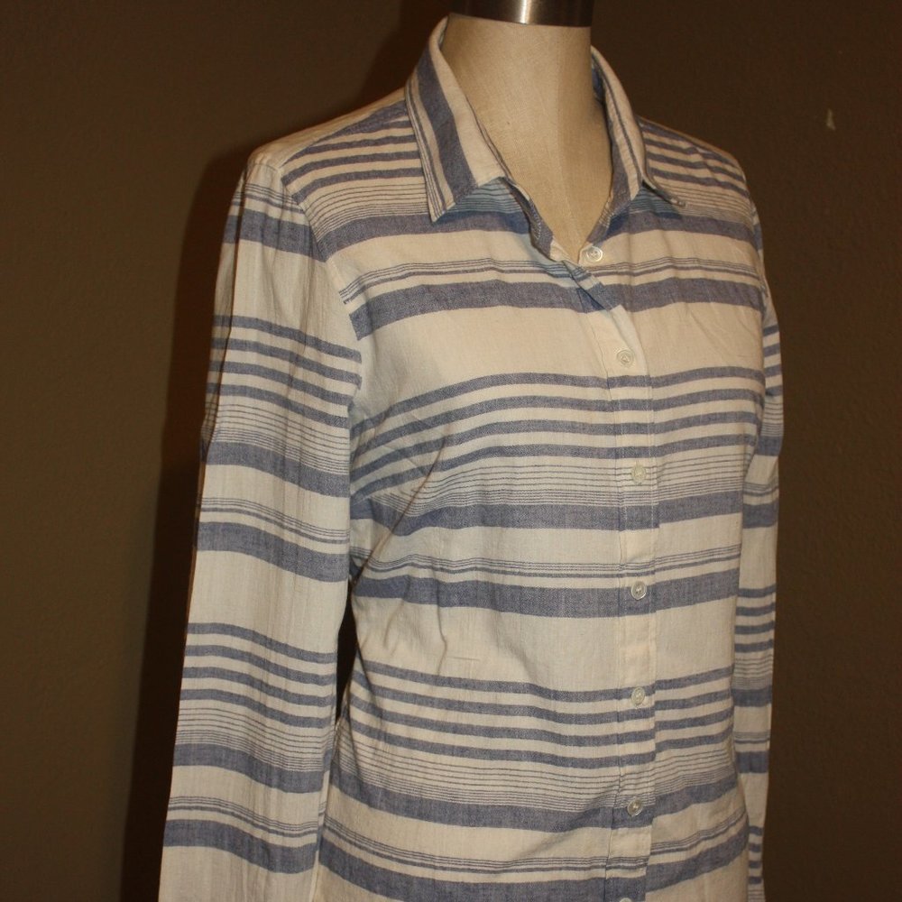 J.CREW THE PERFECT SHIRT LONG SLEEVE STRIPED BLUE & IVORY TOP - 8 MEDIUM LARGE - Picture 2 of 4
